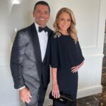 Kelly Ripa Instagram - Still Nerds ✨ #WhiteHouseCorrespondentsDinner 2023 @Instasuelos 📷: Matt Baron / BEI / Shutterstock Washington D.C.