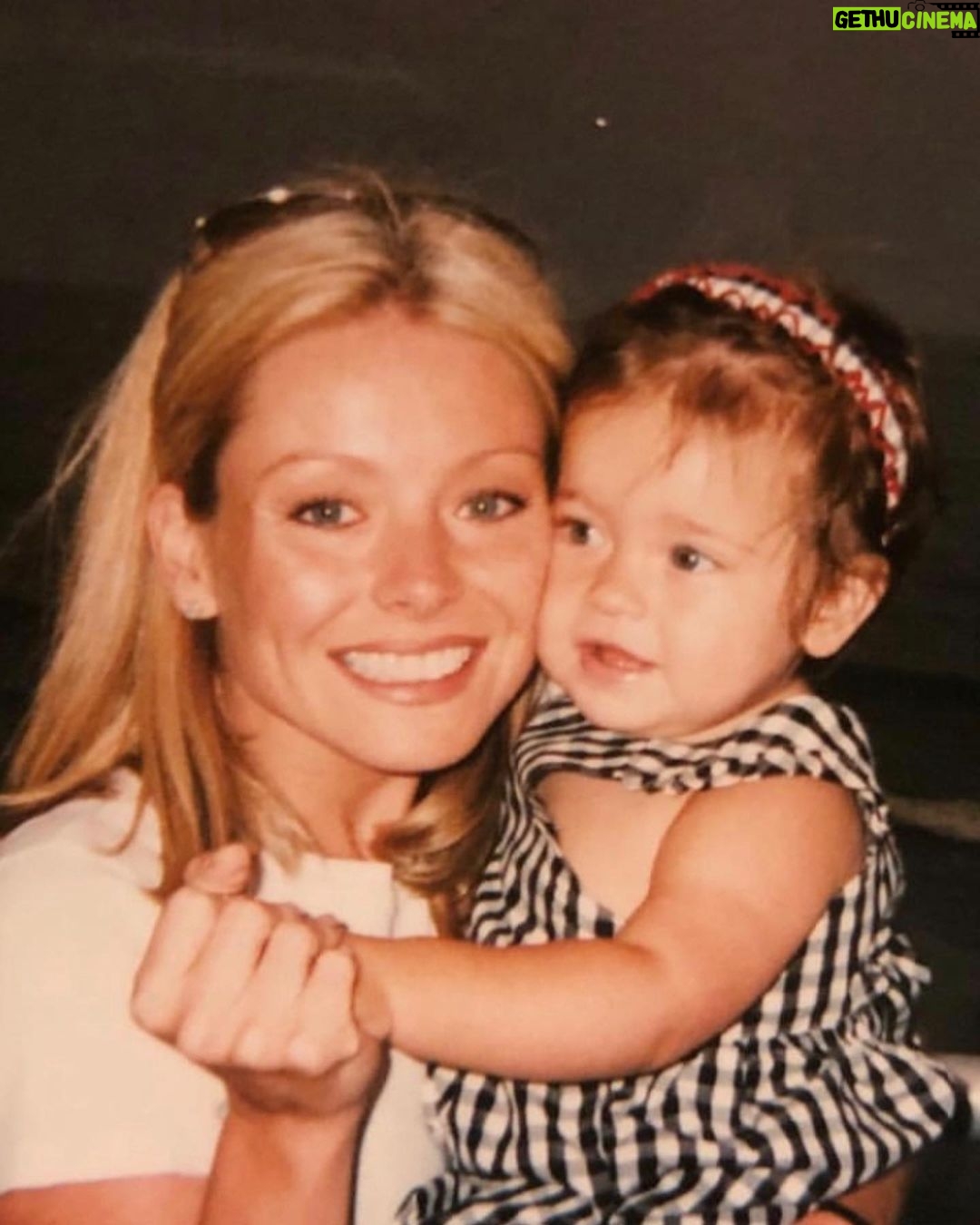 Kelly Ripa Instagram - Happy #nationaldaughtersday to my favorite daughter @theyoungestyung ♥️you make the world a better place♥️