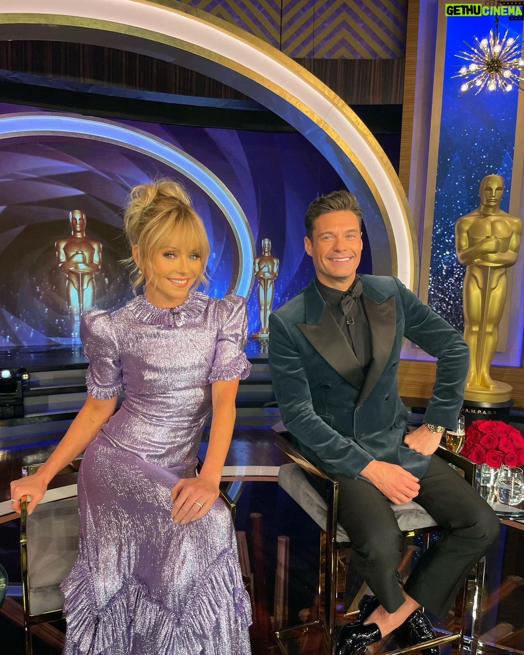Kelly Ripa Instagram - She bangs (delayed post from a long work sleep-under) Dress: @thevampireswife Jewelry: @stephenrusselljewelry Hair: @ryantrygstadhair Makeup: @kellyripa Styling: @audreyslaternyc Photo: @theyoungestyung