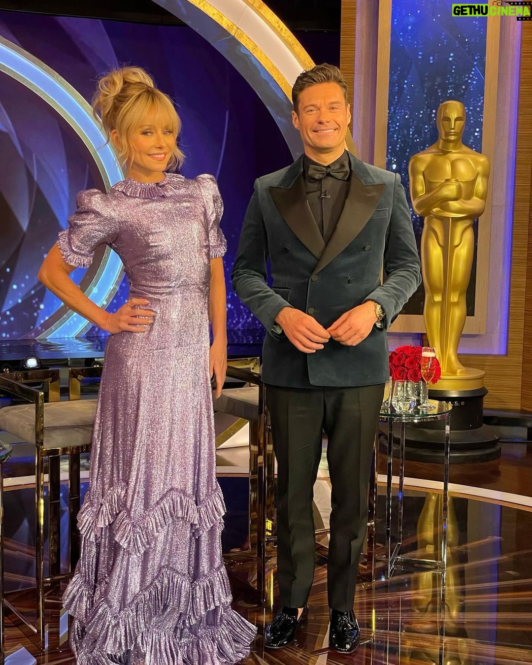 Kelly Ripa Instagram - She bangs (delayed post from a long work sleep-under) Dress: @thevampireswife Jewelry: @stephenrusselljewelry Hair: @ryantrygstadhair Makeup: @kellyripa Styling: @audreyslaternyc Photo: @theyoungestyung