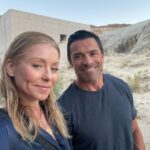 Kelly Ripa Instagram - My funny Valentine…Celebrating 29 years of ♥️ with this guy 😍 @instasuelos
