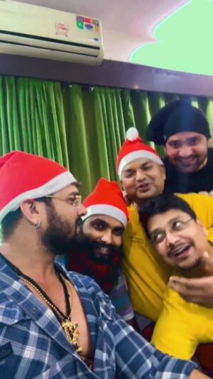 Khesari Lal Yadav Instagram - Merry Christmas ❤️