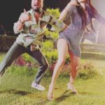 Khesari Lal Yadav Instagram - Maal ke mobile @shweta_mahara_official @iakhileshkashyap @annapurna.films