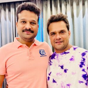 Khesari Lal Yadav Instagram - माँ की कृपा हम सभी भाइयों और पूरे भोजपुरीजगत पर बनी रहे 😊🙏🏻