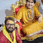 Khesari Lal Yadav Instagram - परमपूज्य सरकार बागेश्वर धाम पीठ के पावन सानिध्य में...🙏