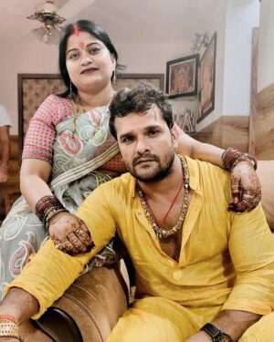 Khesari Lal Yadav Instagram - मेरे साथ तुम हो, ये मेरा भाग्य है।

जन्मदिन मुबारक हो डियर !#wife 
#happy_birthday🎂