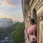 Kiana Madeira Instagram - And just like that, France was never the same. Happy bachelorette, my seka!! @tianadevrnja 😍✨🦋 Paris, France