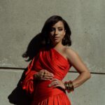 Kiana Madeira Instagram - Y’all know I had to double post today 😍 Special thank you to @visualieta who met me downtown in the little time I had during this big day to capture this look and vibe. My heart is so full!! 💜 The entire team did the damn thing 🙏🏽 Stylist- @mickeyboooom x @theonly.agency Hair- @janetjacksonhairstylist x @joujouhair Makeup- @albafeinaj PR- @tfgsocial Photographer- @visualieta Toronto, Ontario