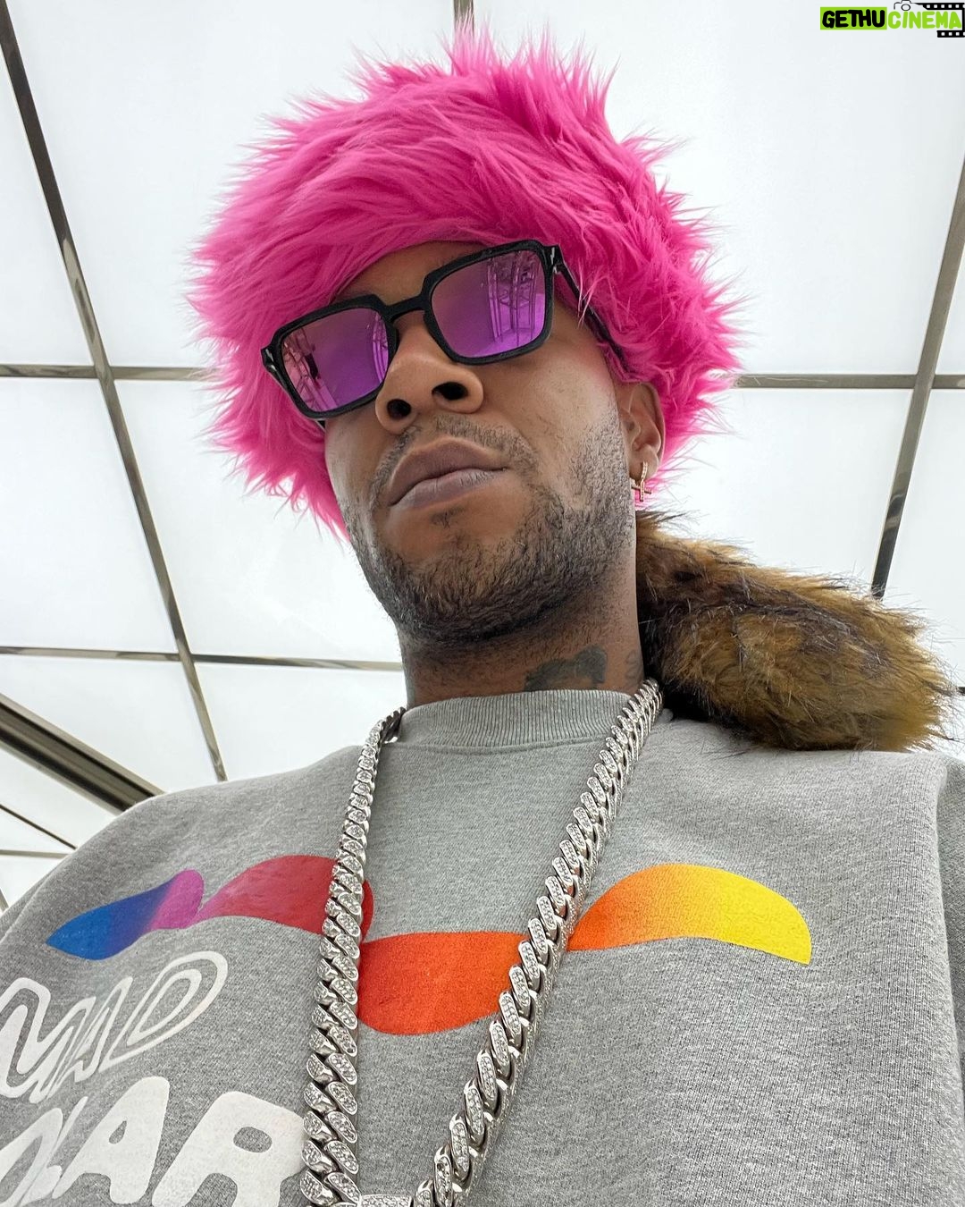 Kid Cudi Instagram - Just some pics from earlier this year ✌🏾✨😌😎