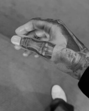 Kid Cudi Instagram - New ink by @_dr_woo_ 😮‍💨😮‍💨😮‍💨😮‍💨

🩻 Skeleton Hand Man

My 10th Woo piece.  What should I get next? 🤔

Appreciate u Woo God 🙏🏾✨❤️🌹