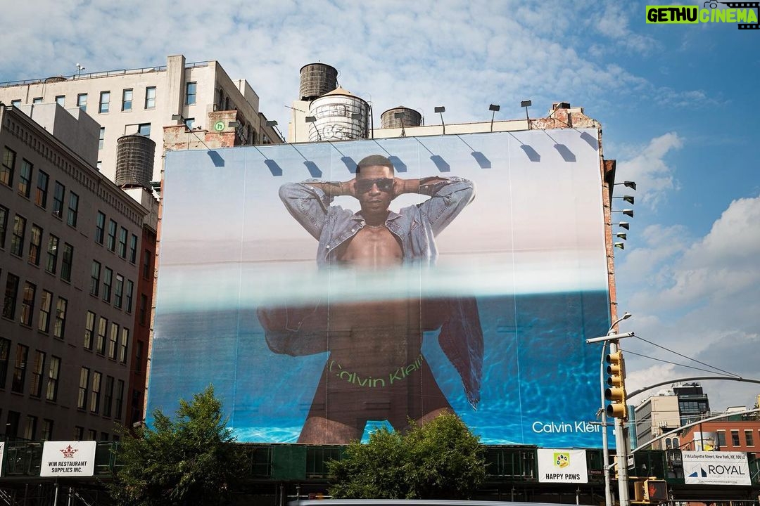 Kid Cudi Instagram - I always walked past this billboard and dreamed of being up there one day. This is unreal. I remember I mentioned I realllly wanted this billboard at the shoot and they told me "we'll see.". Thank u @calvinklein for makin another dream of mine come true ππΎπ "Im a male model, you know what I mean" π @calvinklein Location: Houston and Lafayette NYC INSANO SEPT 15TH βΌοΈ πΈ@inezandvinoodh Photo of billboard @teadae