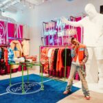 Kid Cudi Instagram - Today was epic. If you're in London come check out the space. Designed by yours truly 😌✌🏾💕🙏🏾👽🛸 @theofficialselfridges #motr @membersoftherage