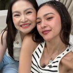 Kim Chiu Instagram - New vlog alert!🚨🔔 Friendly warning wag na po kayong mag earphones!!!😅🙉🤣 charot lang!!! Hahahha had so much fun doing this vlog with Kapuso Primetime Princess @barbaraforteza super bait,kalog and sarap kausap ang dami kong tawa mga 1million!!! Hahahha🤣 Super mega thanks Barbie!!!🌸😘 Check out our vlog 8pm on my channel KIM CHIU PH.🩷 Back to back vlog sa channel naman ni Barbie at 9pm!😉