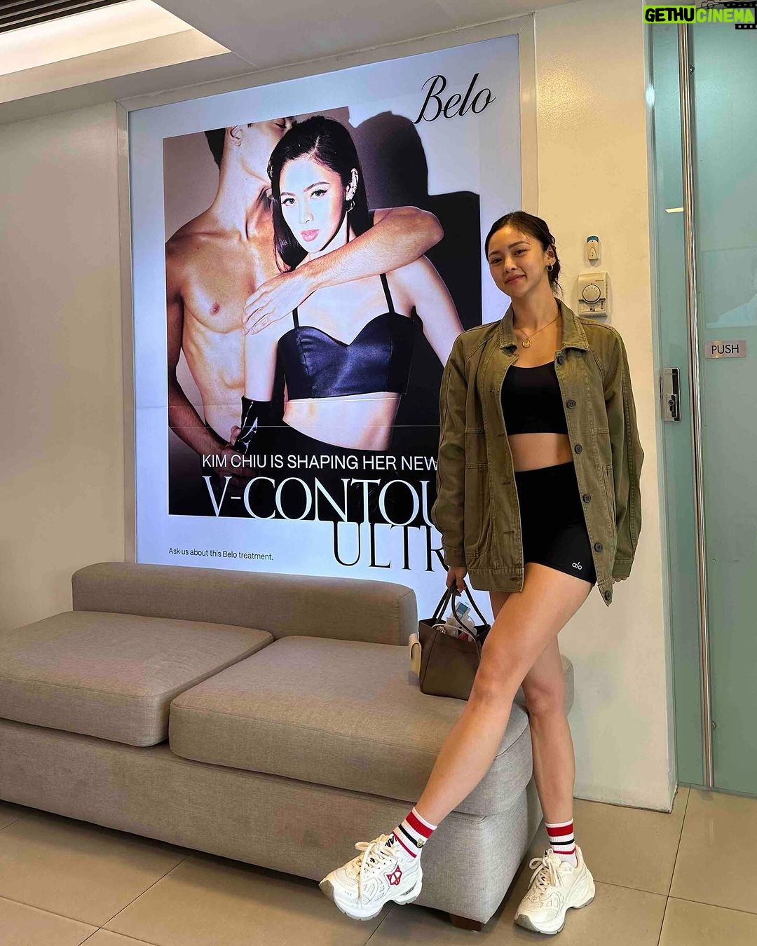 Kim Chiu Instagram - Summer is finally here; I canβt wait to spend more time under the sun in salt water!!!βοΈπΈπππβ±οΈ Special thanks to @belobeauty @victoria_belo for my #BeloVContourUltra treatment for preparing my body!π V-Contour is a non-surgical fat melting procedure that melts the area that has stubborn fats or extra fat that you donβt want. Such as puson, double chin, chubby cheeks, arms, etc. Visit #BeloBeauty clinic to learn more about the Belo V-Contour Ultra, or visit the website for more details. πΌ Summer Time