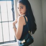Kim Chiu Instagram - Happy Easter everyone!🐰🩷✨ @houseoflittlebunny.ph got a special treat today! 😍 Get 10% off upon checkout on all our bags!!!🥰 Amazing, right? Promo valid from 10 am-11:59 pm today. Click the link on my bio ☝🏻 or visit 𝗛𝗼𝘂𝘀𝗲𝗼𝗳𝗹𝗶𝘁𝘁𝗹𝗲𝗯𝘂𝗻𝗻𝘆.𝗽𝗵 to view/visit our website and to shop as well!😍 In for a treat??? Let’s go, bunnies!🐰 Bag on the photo is 𝗧𝗿𝗮𝘃𝗲𝗹𝗹𝗲𝗿 𝗠𝗶𝗻𝗶 𝗶𝗻 𝗯𝗹𝗮𝗰𝗸 comes in two straps, one for shoulder/handbag and the other for sling or body bag! Proud that this is made of genuine leather at an affordable price! Super love the extra pocket, too!!!😍 enjoy shopping bunnies!!!!😍