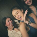 Kim Chiu Instagram - When #AngBeKi reunites!🩷💛❤️😂 miss you and love you both so much, momsies!!! Also, bean is the cutest ever!!!🥰 Hay this friendship is 💎. For keeps forever!!!🫶🏻🥹