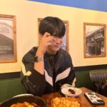Kim Min-kyu Instagram - Cheers~🍻