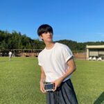 Kim Min-kyu Instagram - 🌳🌳
