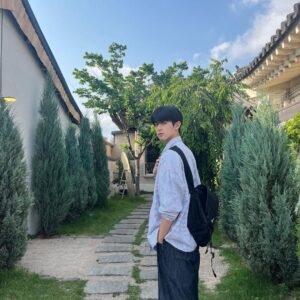 Kim Min-kyu Instagram - 그해여름은..