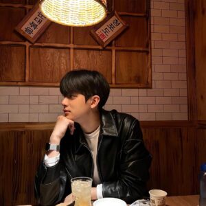Kim Min-kyu Instagram - 🌝🍻