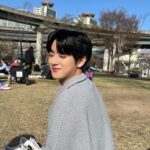 Kim Min-kyu Instagram - 나들이~~🌳🌳