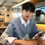 Kim Min-kyu Instagram – ☀️☁️
#tmi #요즘 #최애컬러 #하늘색