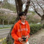 Kim Min-kyu Instagram - 벚꽃구경🌸🌸 #성공or실패??#비만안왔어도...
