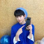Kim Min-kyu Instagram - 길면길고 짧으면 짧을수도있는 1년동안 너무 많은걸배우고 즐겁게 mc를 할수있었던것같습니다 그리고 항상 재밌고 즐겁게 할수있게해준 션쇼,쭈쇼 다시한번고맙고 스탭분들도 너무감사했습니다 그리고 마지막으로 무민단여러분도 너무고마웠어요!!앞으로 배우 김민규로 다양하게보여드리겠습니다! #더쇼#막방#쭈쇼#션쇼#밍쇼#고마웠습니다
