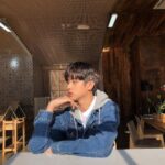 Kim Min-kyu Instagram - 햇빛좋은날☀️☀️ #월요밍규#민규#뭐했을까요ㅎㅎ