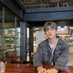 Kim Min-kyu Instagram - 카페인이필요한데…. 뭐없을까… 그럴땐 진혁이형커피차 Work Work 진혁이형 고마워요 잘먹었어요☕️☕️ Feat.형 저잘했죠?