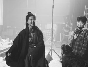 Kim Tae-ri Instagram - 드디어 외계인2부가 개봉했습니다! 시간의 문을 건너 영화관에서 만나요-! 모든 관객분들, 감사합니다