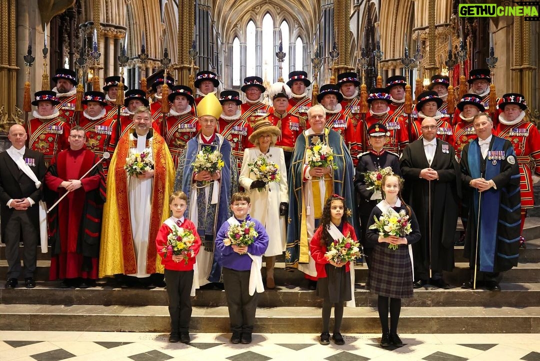 King Charles III of the United Kingdom Instagram - Today, The Queen presented Maundy Money to 75 men and 75 women in Worcester Cathedral in recognition of service to their local communities. Maundy Thursday commemorates Jesus sharing the Last Supper with his disciples and commanding them to “Love one another as I have loved you.” The tradition of the Monarch or their representative presenting alms on Maundy Thursday goes back to 1213.