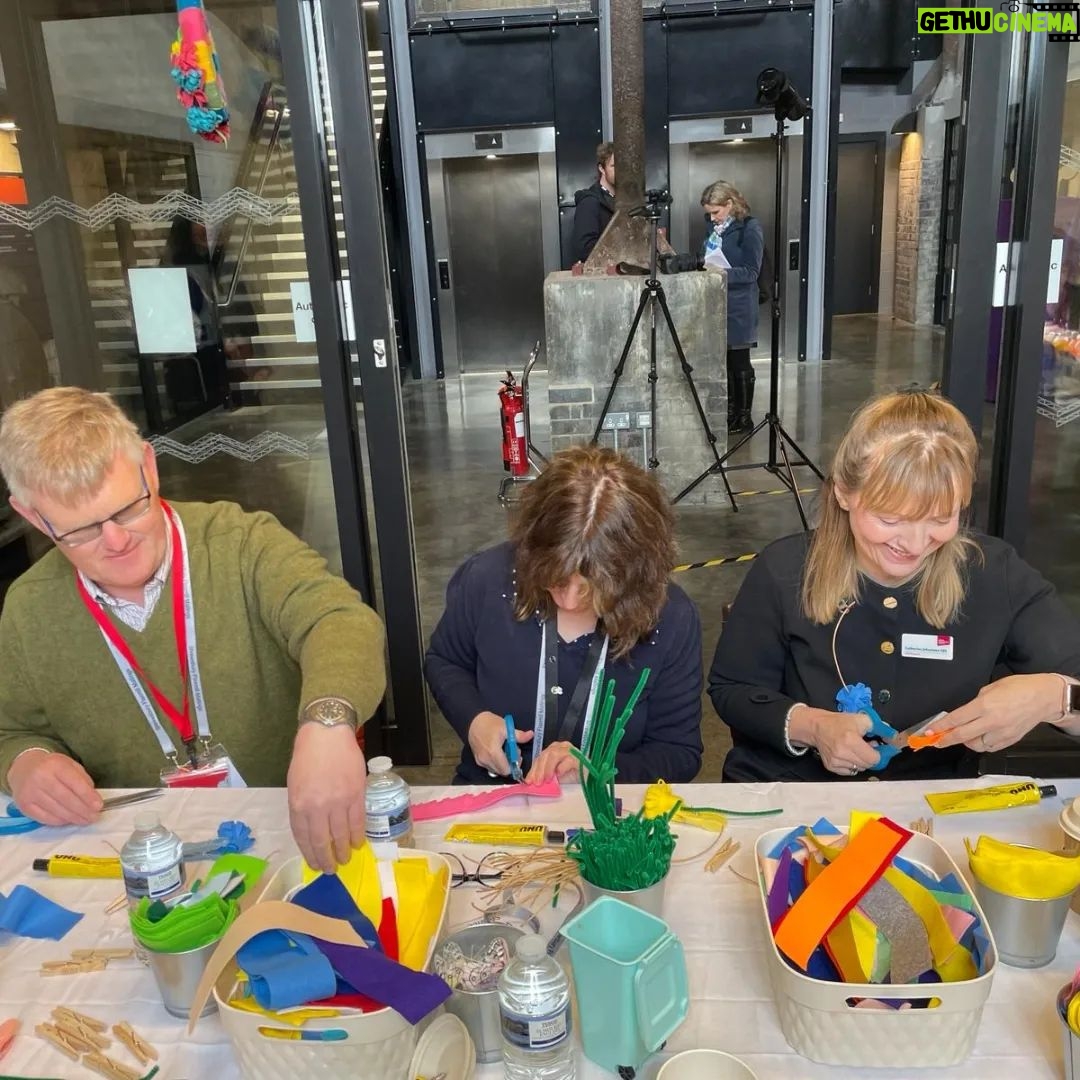 King Charles III of the United Kingdom Instagram - @royalvolservice's President, Her Majesty The Queen, joined their spring crafting workshop whilst on her visit to Shrewsbury π During the session, Her Majesty met volunteers and staff from the charity's local Good Neighbours service and Longden Social Club and some of the people they support. By hosting regular meetups and in-person activities, volunteers from both services support over 80 local people. We are so proud to have services like this across Britain, so we can help reduce isolation and provide vital support for some of the most vulnerable people across communities β€