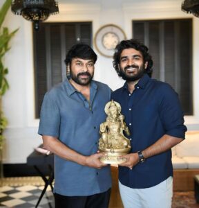 Kiran Abbavaram Instagram - With One and Only Boss ❤️🔥 #padmavibhushanchiranjeevi #megastar