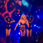 Kirsten Dunst Instagram - She werked bitch ❤️ @britneyspears #PieceOfMe The Axis at Planet Hollywood Casino