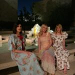 Kirsten Dunst Instagram - Honored to present my friends @kateandlauramulleavy with the @instylemagazine Designer of the Year Award. #3women