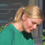 Kirsten Dunst Instagram - Me and #muboo love to garden for @entireworld 🌿