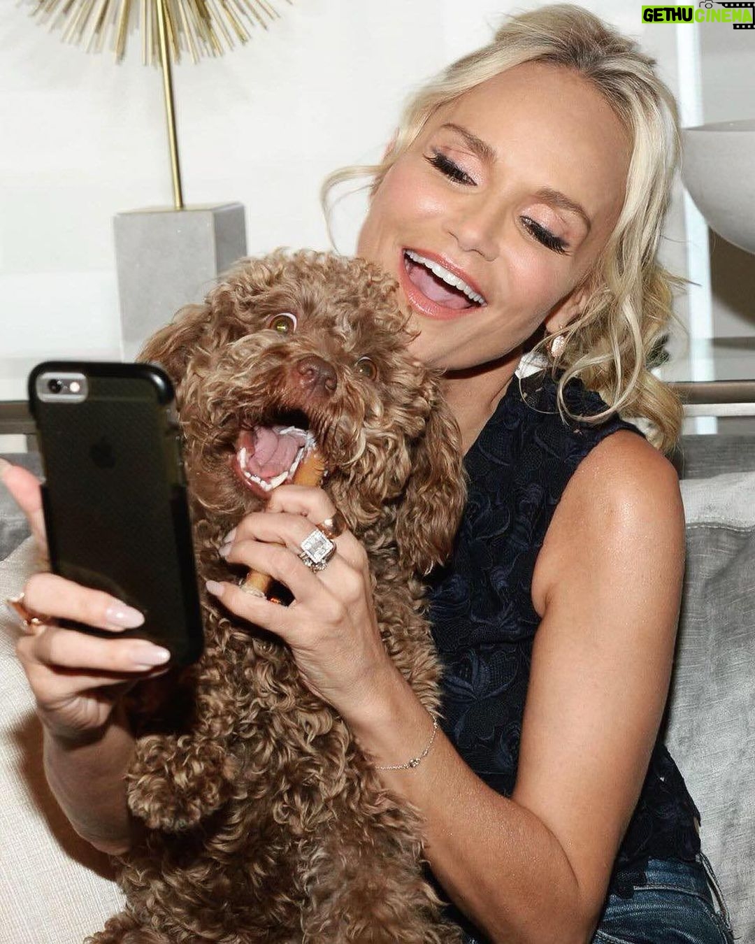 Kristin Chenoweth Instagram - Happy #nationalpuppyday to my little love, ThunderPup!! 🐶🩷