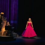 Kristin Chenoweth Instagram – we all love you endlessly, @wickedschwartz 💗 look at the impact you’ve had!! 

Photographed by Emilio Madrid @emiliomadrid Evan Zimmerman @evzmm Jenny Anderson @jennyandersonphoto 
Celebrating @wickedschwartz 
Produced by @creativepartnersproductions 
Presented by @metopera
#MetOpera The Metropolitan Opera