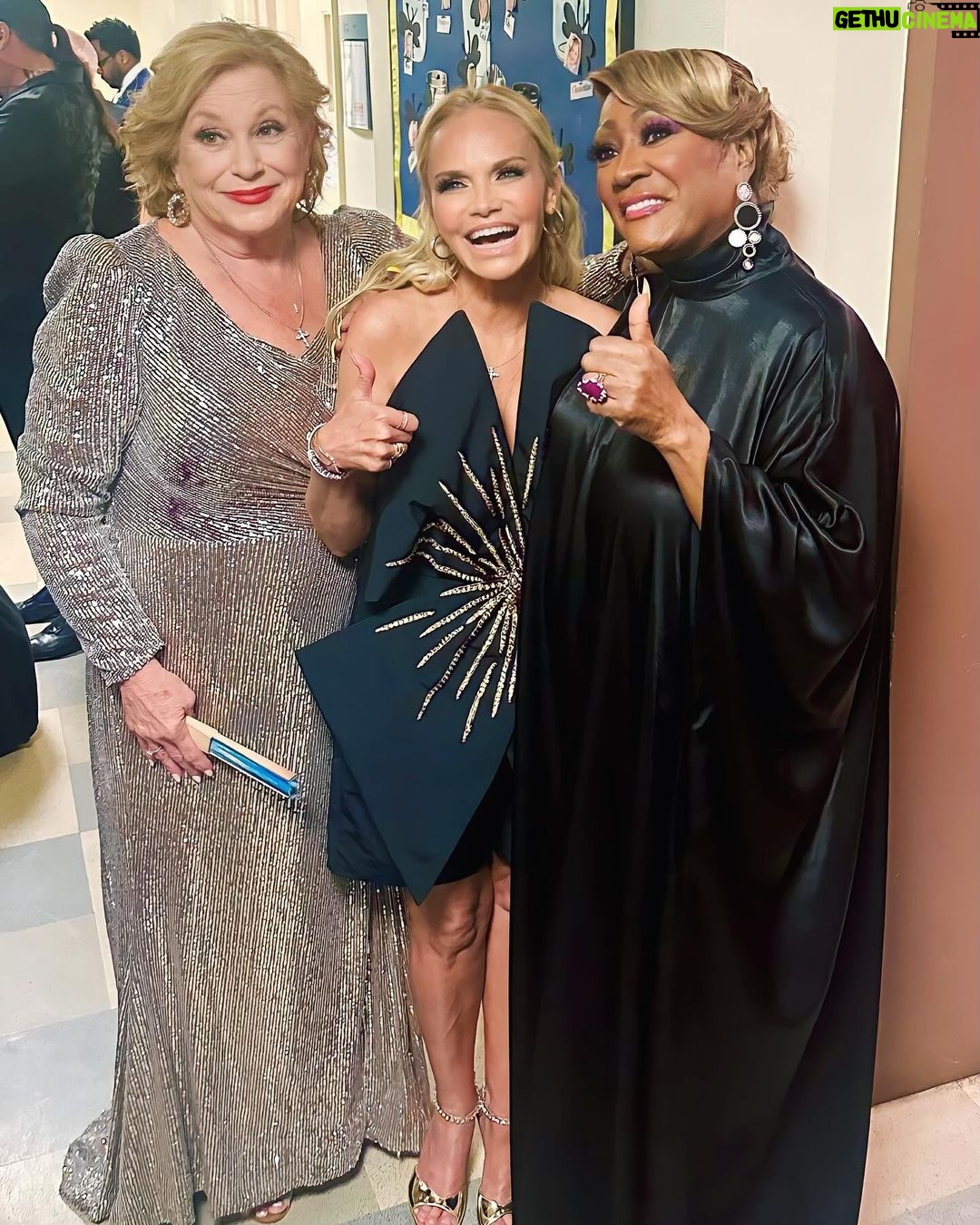 Kristin Chenoweth Instagram - What an honor it was to be part of How Great Thou Art: A Sacred Celebration with @mspattilabelle, @sandipattyp, @theamericanpops, and many many more!! Who tuned in last night on @pbs?! π€ if you missed it, you can catch the show on PBS passport or check your local listings for reruns!