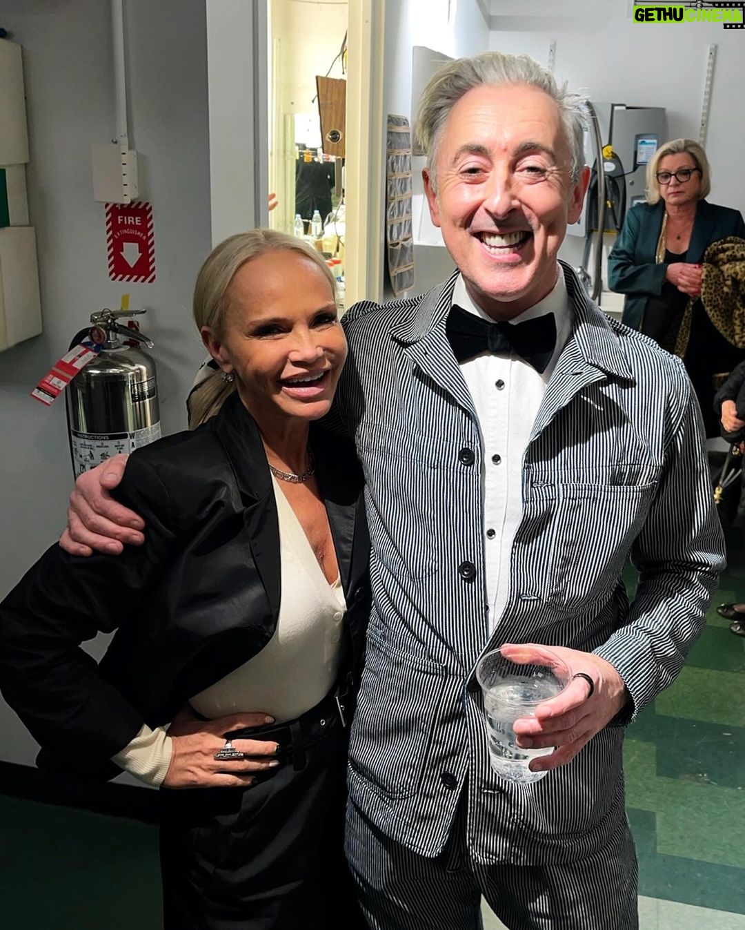 Kristin Chenoweth Instagram - My bestie. “Alan Cumming is not acting his age.” Yall have to go see this show. A master class in cabaret. @alancummingreally STUDIO 54