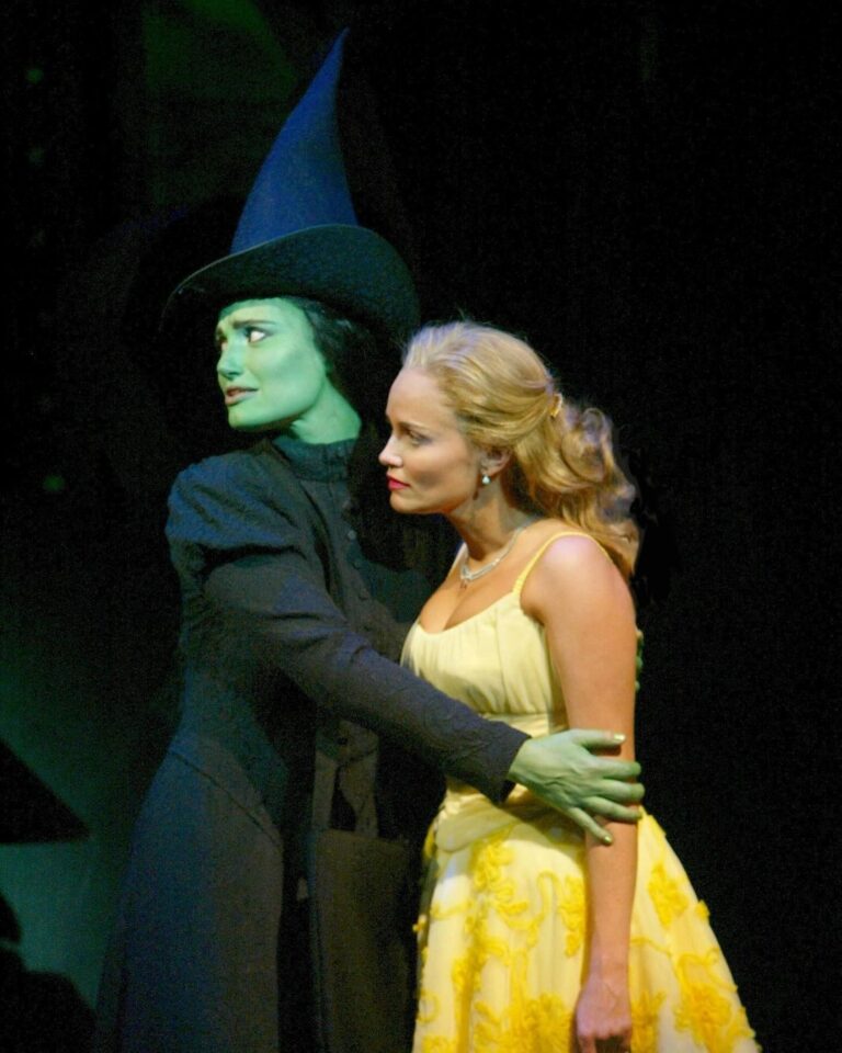 Kristin Chenoweth Instagram - In the words of @taylorswift… “long live all the magic we made” 💗💚 #wicked20 @wicked_musical @idinamenzel