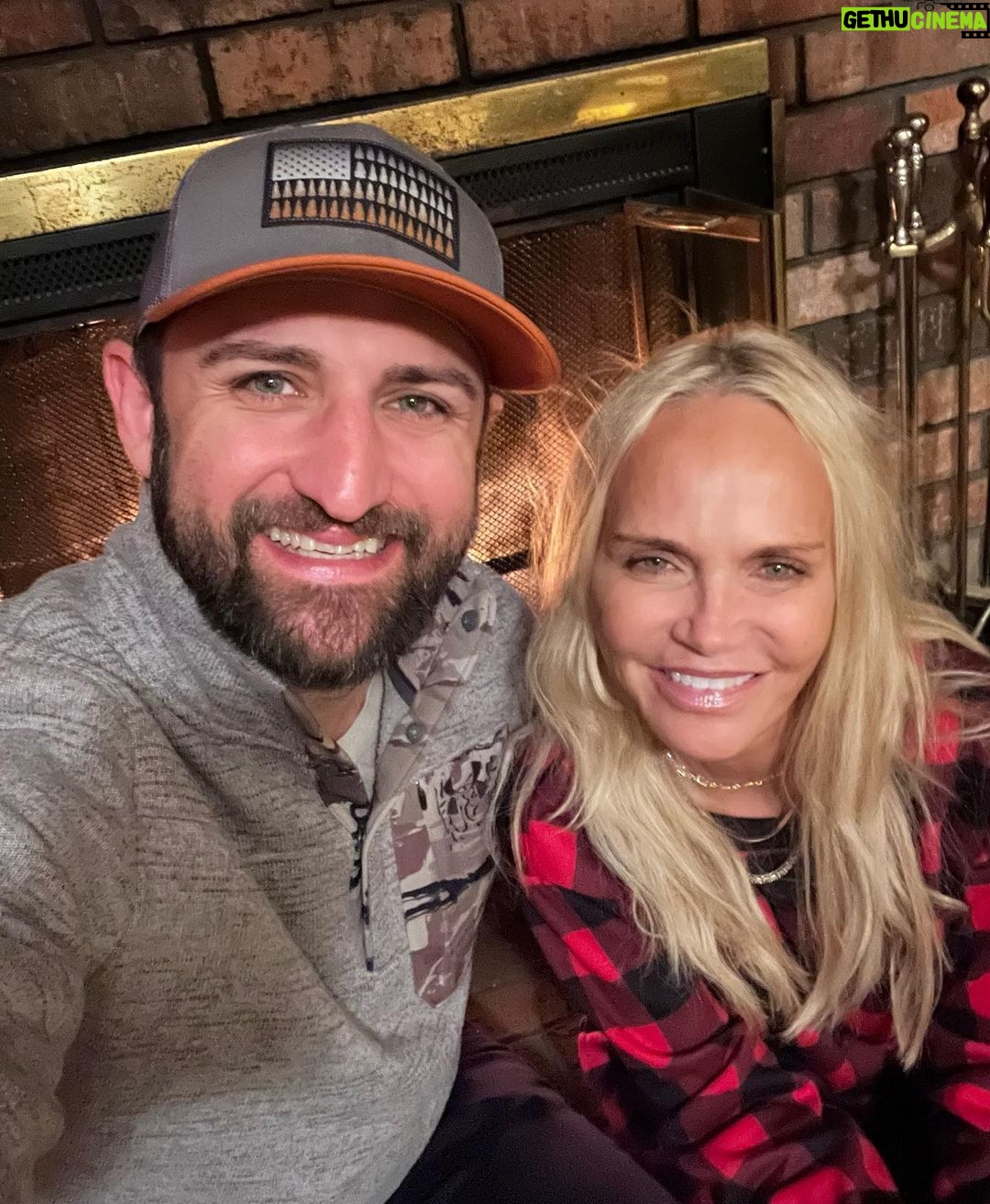 Kristin Chenoweth Instagram - Happy Birthday to my love!!! I love you bucks!! 💙