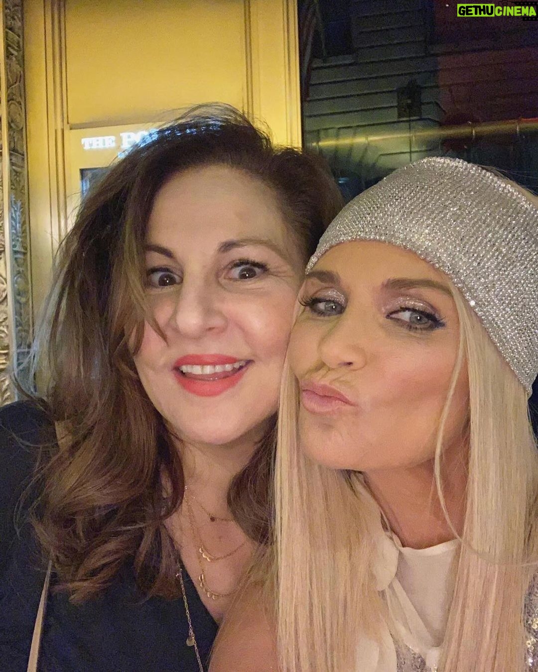 Kristin Chenoweth Instagram - Happy birthday my sister!! I love you, Najims! ❤️🎉