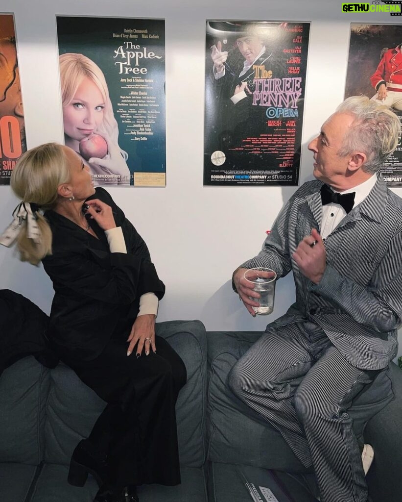Kristin Chenoweth Instagram - My bestie. “Alan Cumming is not acting his age.” Yall have to go see this show. A master class in cabaret. @alancummingreally STUDIO 54