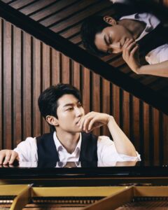 Kwak Dong-yeon Instagram - 첫공날이 다가온다 📜🎼 올 겨울 함께해요! 12월 10일부터 2월 19일까지 예스24스테이지 2관에서 🎹 #음악극 #올드위키드송