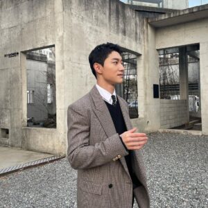 Kwak Dong-yeon Instagram - 인스타 세상의 친구들 안녕 🙋🏻‍♂️ 다들 잘 있지?