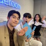 Kwak Dong-yeon Instagram - @twitter 와 @cine_21 이 사랑하는 가우스전자 9시에 ENA에서 만나요 ❤️‍🔥