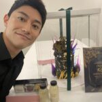 Kwak Dong-yeon Instagram - 우리 심장곽동 잊지않고 축하해주셔서 감사합니다 ❤️ 데뷔 10일차라니 정말 놀랍네요 앞으로도 열심히 해볼게요🫀👋🏻