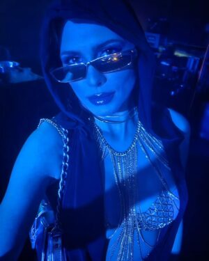 Lívia Andrade Instagram - Sexxxtou 👽😎🖤🤘
#miami #night